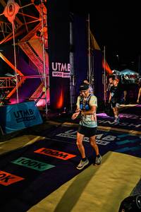 BIB: 
                            <button type="button" onclick="openModal(25251105)" class="btn btn-primary btn-sm float-right btn-popup" data-toggle="modal" data-target=".modal-high-quality">
                        <i class="fas fa-shopping-cart"></i> Add to Cart
                    </button>
                                            <button type="button" onclick="isThisMe(25251105, true)" class="btn btn-success btn-sm float-right btn-popup btn-isme hidden" data-toggle="tooltip" data-placement="bottom" title="นี่คือรูปของคุณใช่ไหม คลิกที่นี่เพื่อเอาเข้าอัลบั้ม">
                        <i class="fas fa-plus"></i> Add to album
                    </button>
                    <button type="button" onclick="isThisMe(25251105, false)" class="btn btn-warning btn-sm float-right btn-popup btn-isnotme hidden">
                        <i class="fas fa-ban"></i> Remove from album
                    </button>